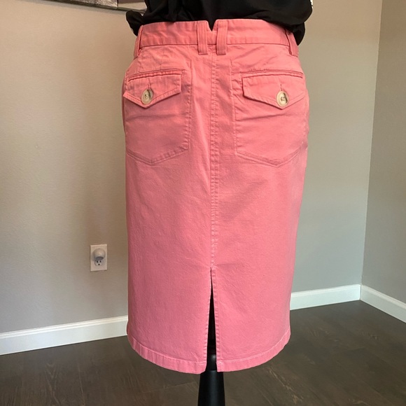 3/$10❗️The Limited Pencil Skirt - Picture 4 of 6